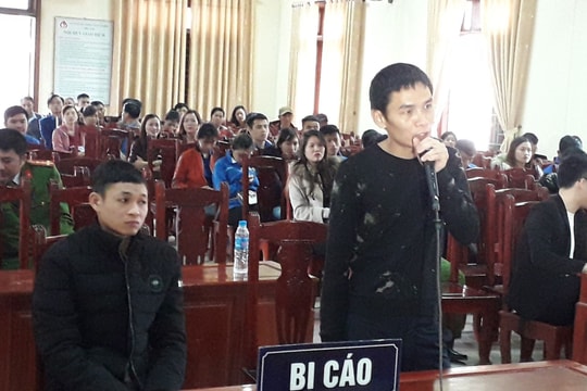 10 năm 6 tháng tù cho 3 đối tượng mua bán tàng trữ pháo nổ