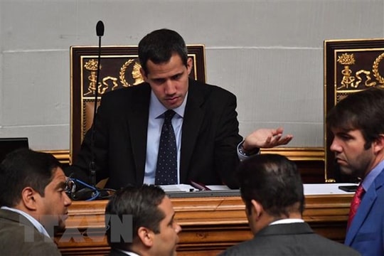 Tổng thống Trump điện đàm với “tổng thống lâm thời” Venezuela