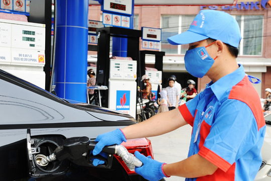 Không tăng giá xăng dầu trước Tết Kỷ Hợi