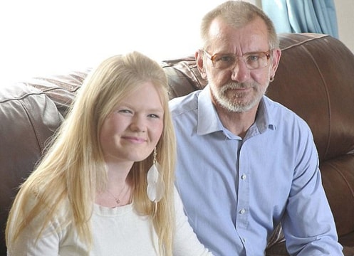 Cặp vợ chồng lệch 36 tuổi đón con đầu lòng 