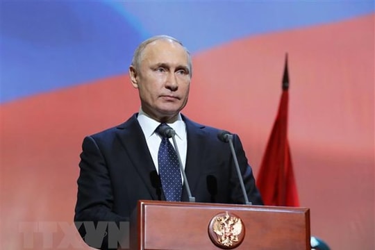 Tổng thống Putin tuyên bố ngừng tuân thủ Hiệp ước hạt nhân tầm trung 