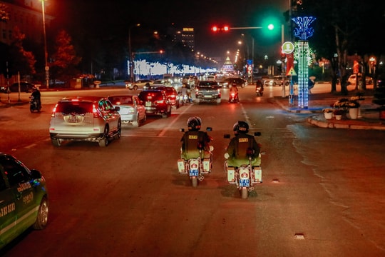 Theo chân cán bộ, chiến sĩ Cảnh sát 113 trong đêm Giao thừa Xuân Kỷ Hợi