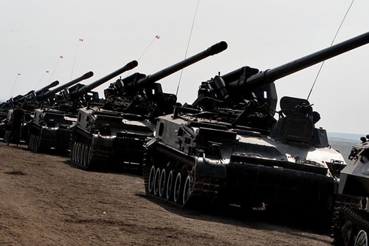 Chuyên gia quân sự cảnh báo “cơn ác mộng của NATO” vì xe tăng Nga