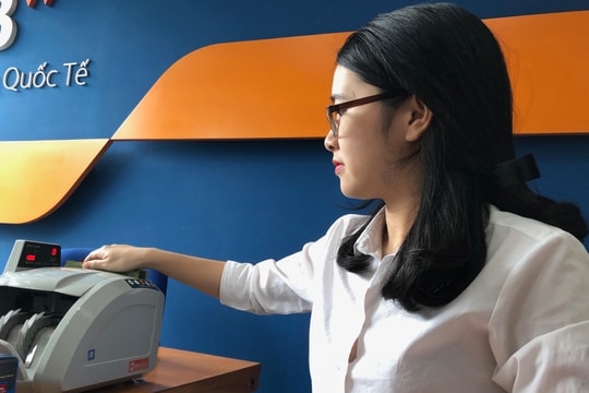 Két sắt, máy đếm tiền do nhà nước quản lý có thời gian sử dụng 5 - 8 năm