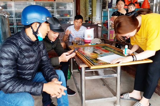 Tranh mừng Thọ đắt hàng đầu Xuân