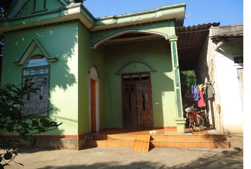 Thua bạc, người đàn ông ở Nghệ An mua xăng về nhà tự thiêu