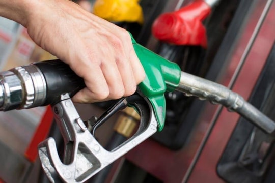 Không khí có thể tạo ra xăng trong tương lai