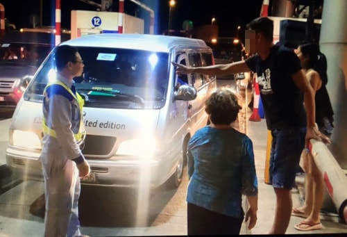 Tổng Cục đường bộ yêu cầu VEC rút quyết định "từ chối phục vụ ôtô"