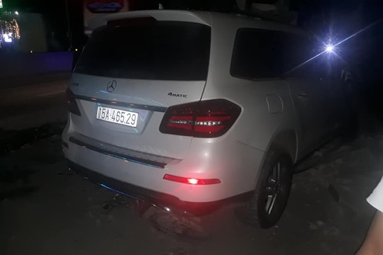 Xe ô tô đâm liên hoàn, ba phụ nữ thương vong