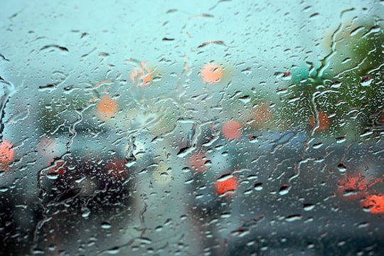 Khi nào cần thay gạt nước trên ôtô?