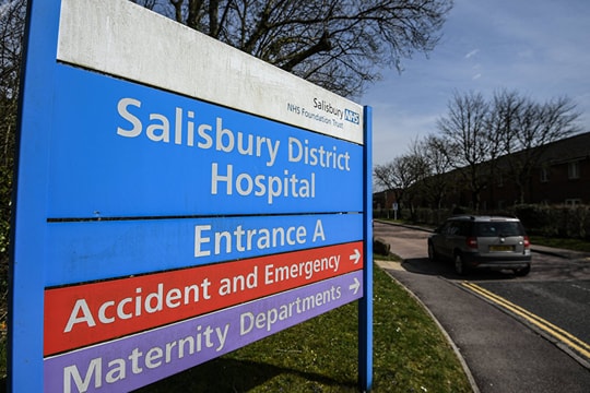 Đại sứ quán gọi xuất hiện cờ Nga ở Salisbury là khiêu khích