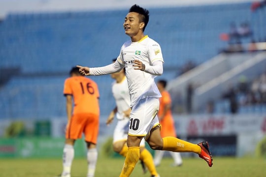 SLNA: Vị trí nào cho Hồ Tuấn Tài?