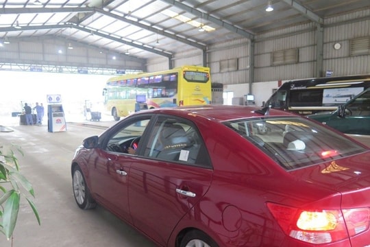 Lựa chọn hình thức nộp phí bảo trì đường bộ thế nào để có lợi nhất?