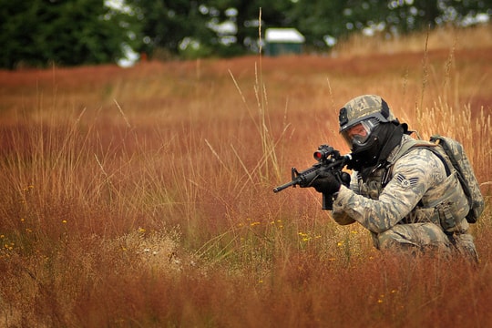 Quân đội Mỹ tuyên chiến với... "cỏ Nga"!