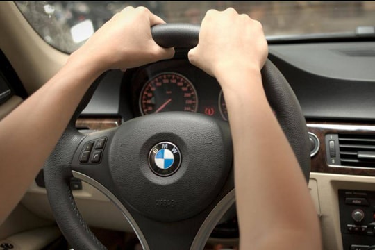 Sốc: Vô lăng ô tô bẩn hơn toilet