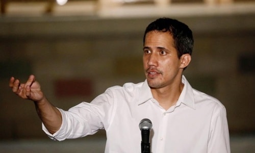 Thủ lĩnh đối lập Guaido vượt biên, Venezuela đóng cửa khẩu với Colombia