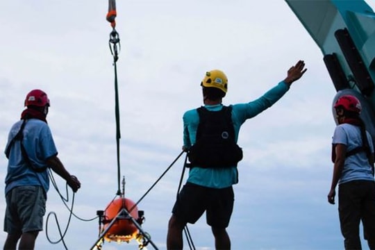 NASA ra mắt tàu ngầm săn tìm sự sống trong vùng sâu bí ẩn của biển