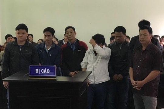 Xét xử nhóm con bạc sát phạt nhau sau tiệc tân gia