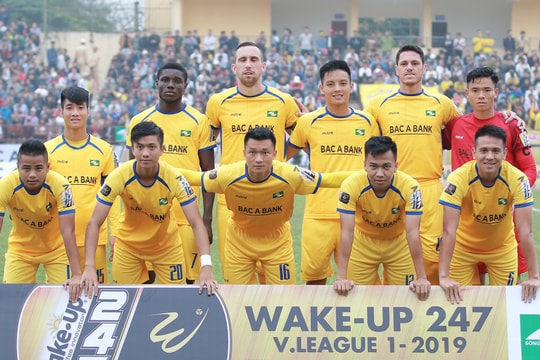 Nguyên Mạnh, Văn Đức lọt đội hình tiêu biểu Vòng 1 V.League 2019
