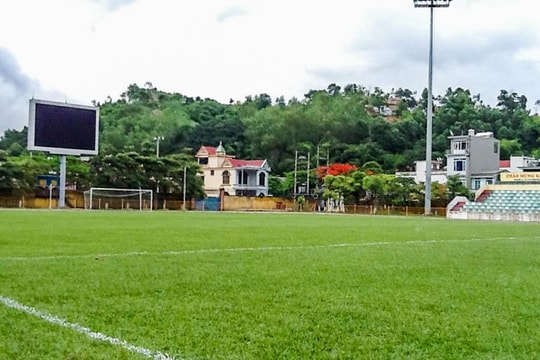 Trận Than Quảng Ninh - SLNA sẽ không diễn ra trên sân Cẩm Phả 