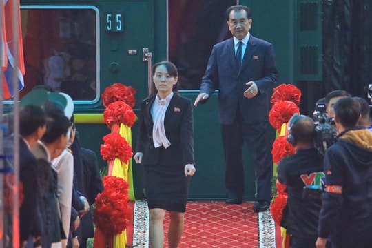 4 phụ nữ tháp tùng ông Kim Jong-un trong hội nghị ở Hà Nội
