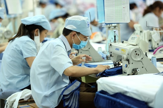 Thông báo mức lương tối thiểu vùng và lãi suất chậm đóng BHXH, BHYT, BHTN, BHTNLĐ-BNN 