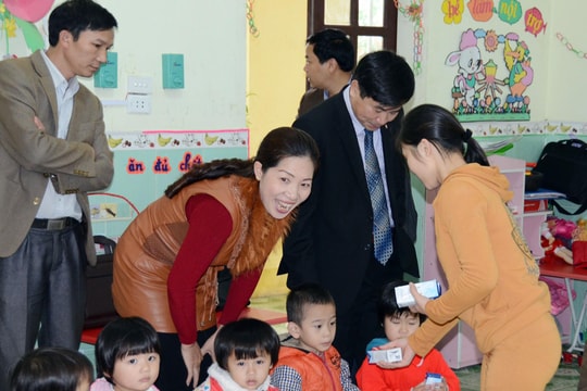  Các trường học được đề nghị tiếp tục triển khai Sữa học đường trong khi chờ đấu thầu