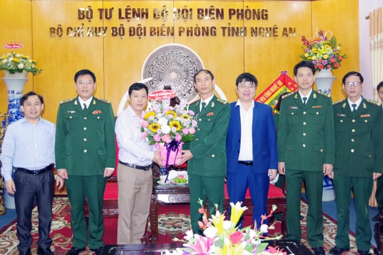 Các cơ quan đơn vị chúc mừng Ngày truyền thống Bộ đội Biên phòng