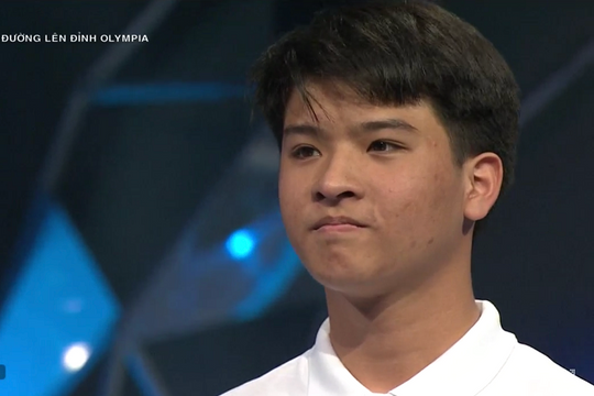 Nam sinh Nghệ An giữ kỷ lục Olympia tiếp tục chiến thắng ở cuộc thi tháng