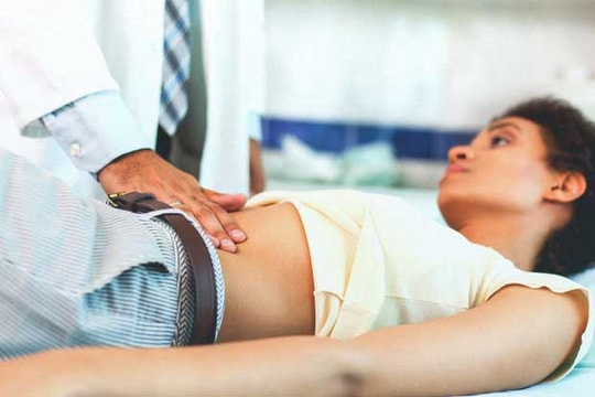 Đau bụng khác thường báo hiệu bệnh nguy hiểm
