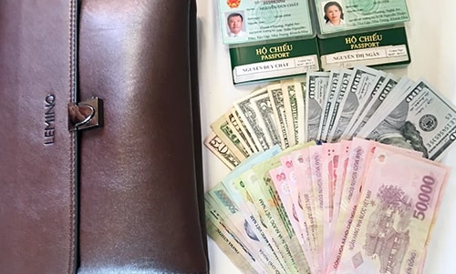 Nhân viên đường sắt trả lại gần 30 triệu đồng cho khách bỏ quên