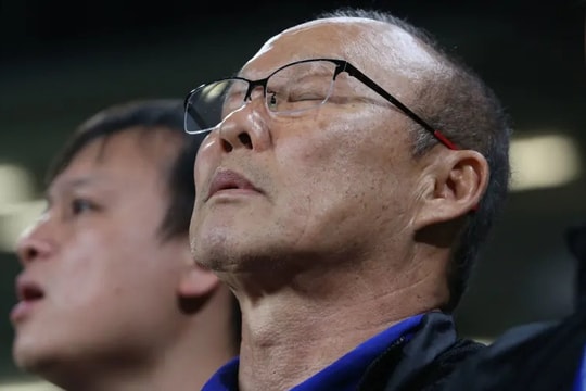 Park Hang-seo cầm quân U23 Việt Nam lẫn đội tuyển quốc gia Việt Nam