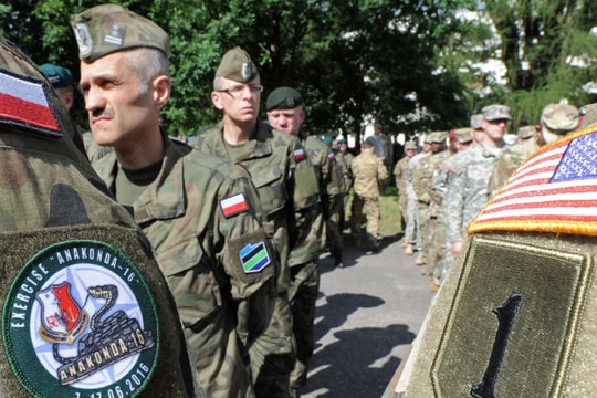 Mỹ muốn kiềm chế Nga bằng cách hồi sinh chương trình “Chiến tranh lạnh” 