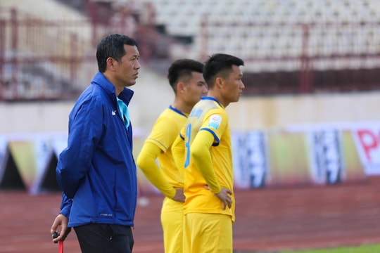 HLV Đức Thắng chia sẻ quyết tâm của SLNA trận gặp B. Bình Dương