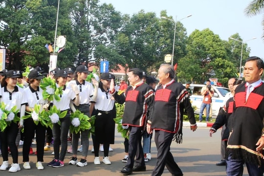 Phó Thủ tướng Thường trực Chính phủ vui hội “Tinh hoa đại ngàn”