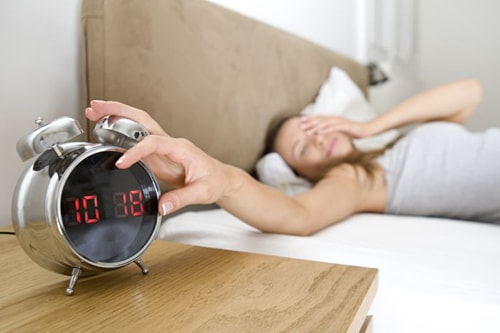 Có nên ngủ bù sau mất ngủ hay không ?