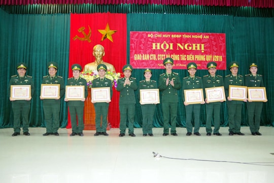 Biên phòng Nghệ An khen thưởng nhiều cá nhân xuất sắc