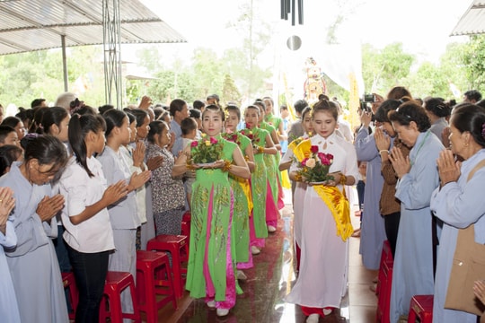 Nhu cầu đến với đạo Phật của phụ nữ 