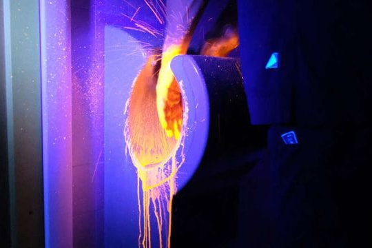 Máy sấy tay ở các nơi công cộng là nguồn lây lan vi khuẩn