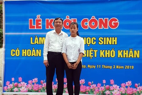 Bí thư Huyện ủy kêu gọi hỗ trợ làm nhà cho nữ sinh mồ côi đang tìm nơi thờ mẹ