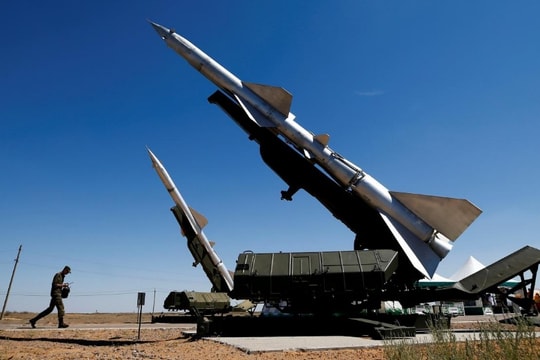 Rút khỏi Hiệp ước hạt nhân INF, Mỹ bắt đầu phát triển tên lửa bị cấm