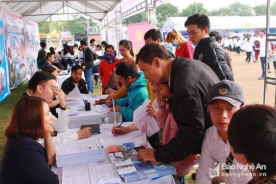 Đề xuất Tỉnh đoàn Nghệ An tạo “kênh” kết nối giữa thanh niên và nhà tuyển dụng 