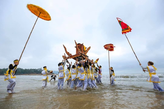 Những hình ảnh đặc sắc của mùa lễ hội Xuân xứ Nghệ 2019