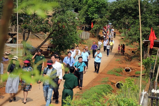 300 đại biểu tham dự Hội thảo báo Đảng miền Trung – Tây Nguyên