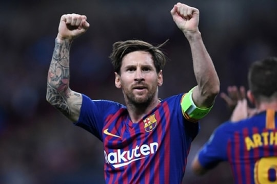 Ronaldo thoát án treo giò; Messi lại thống trị châu Âu về khả năng chuyền bóng