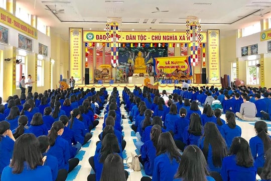 Trụ trì chùa Gám trao đổi về tình thương và lòng biết ơn