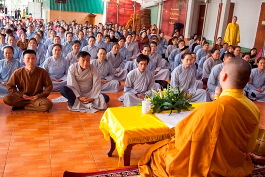 Chùa Phúc Lạc tổ chức lớp Tu niệm Phật một ngày 