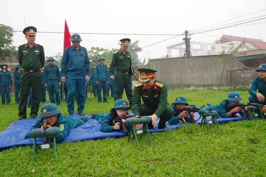 Bộ CHQS tỉnh kiểm tra công tác huấn luyện dân quân tự vệ tại Diễn Châu