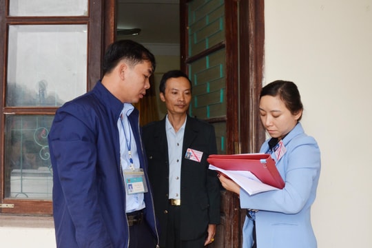 Xã Cẩm Sơn (Anh Sơn) vẫn còn hiện tượng công chức vắng mặt không rõ lý do 