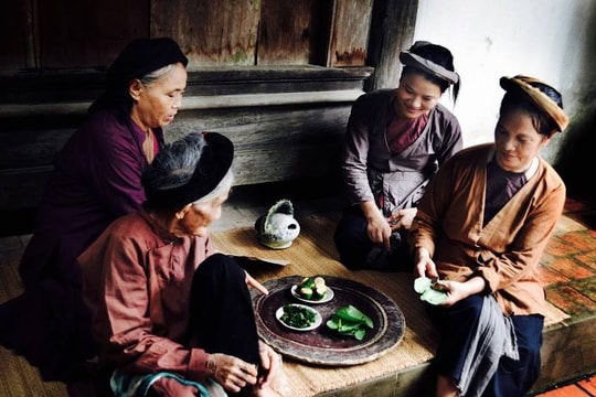 Tiến sĩ Đỗ Anh Vũ: Tiếng Nghệ là một phần máu thịt của cha ông